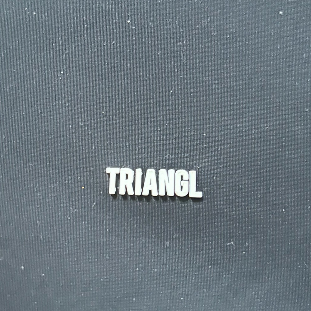 TRIANGL Neoprene Drawstring Bag- NWOT - Picture 4 of 4